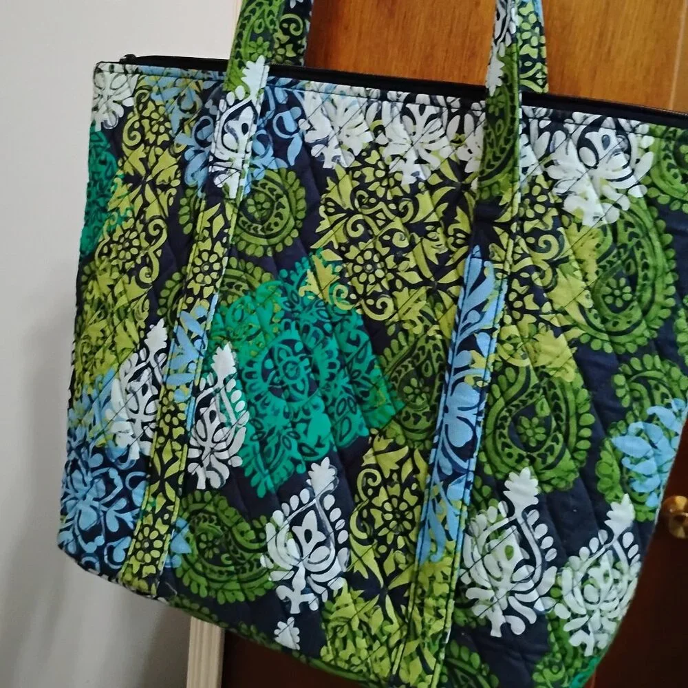 Vera Bradley Outlet "small VB tote" blue/green    EUC - Picture 2 of 4